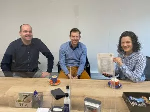 Richard, Alfons en Tanya als oprichtende bestuursleden